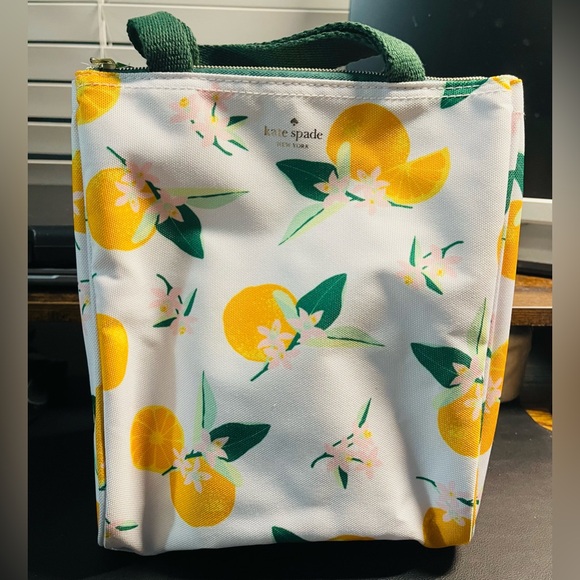 Best HD Pictures about  Kate Spade Lunch Bags  with No AI Images